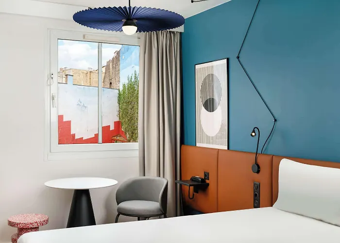 Ibis Centrum Hotel 3*