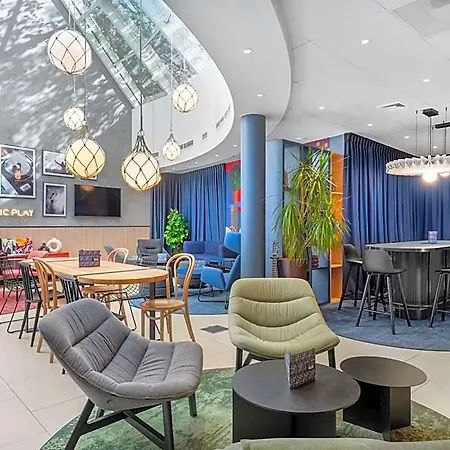 Ibis Centrum 3*