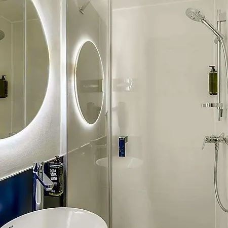 Ibis Centrum Hotel 3*