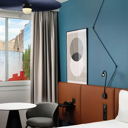 Ibis Centrum Hotel 3*