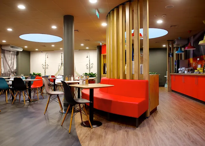 מלון Ibis Centrum 3*