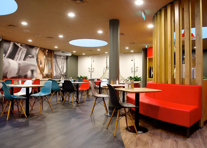 מלון Ibis Centrum 3*