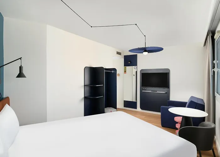 Ibis Centrum מלון 3*