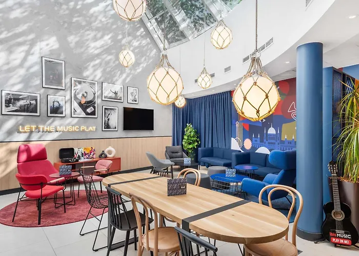 布达佩斯中心宜必思酒店