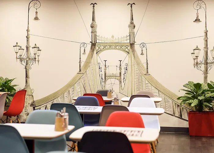 布达佩斯中心宜必思酒店 3*