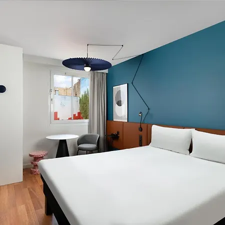 Отель Ibis Centrum 3*