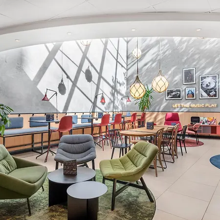 Ibis Centrum Отель