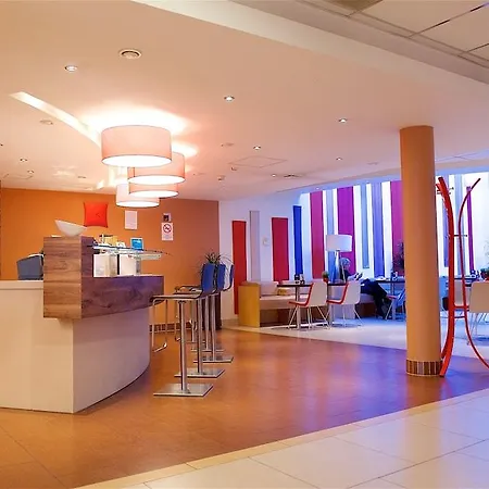 Ibis Centrum 호텔